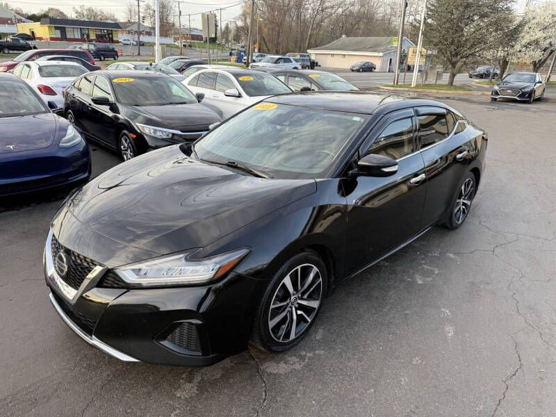 2021 Nissan Maxima Image 2