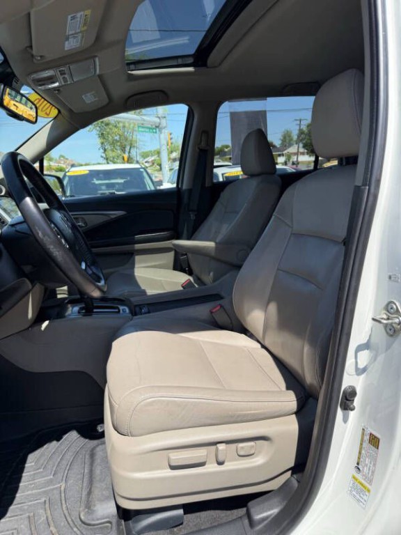 2016 Honda Pilot Image 9