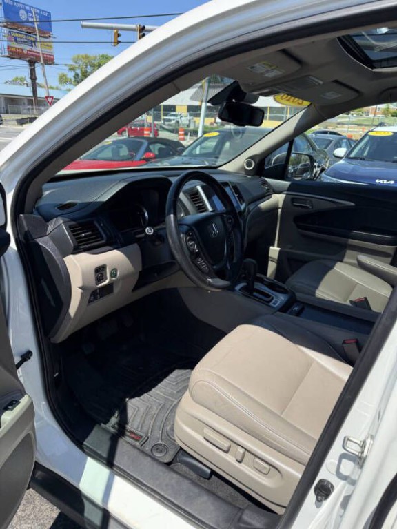 2016 Honda Pilot Image 10