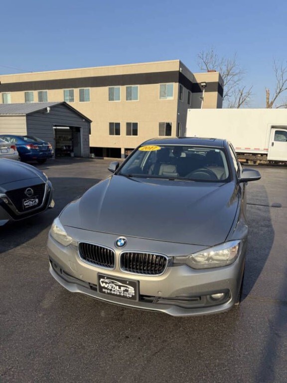 2017 BMW 3 Series Image 3