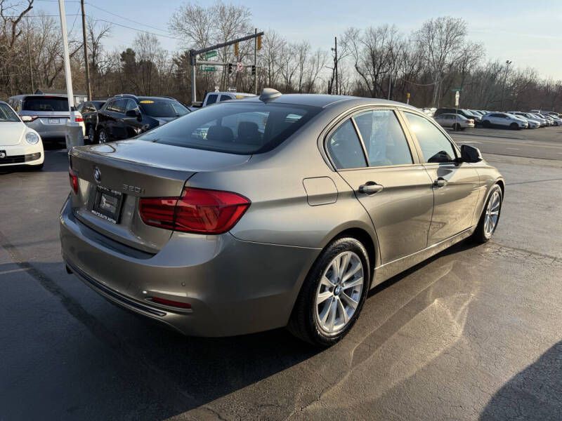 2017 BMW 3 Series Image 8
