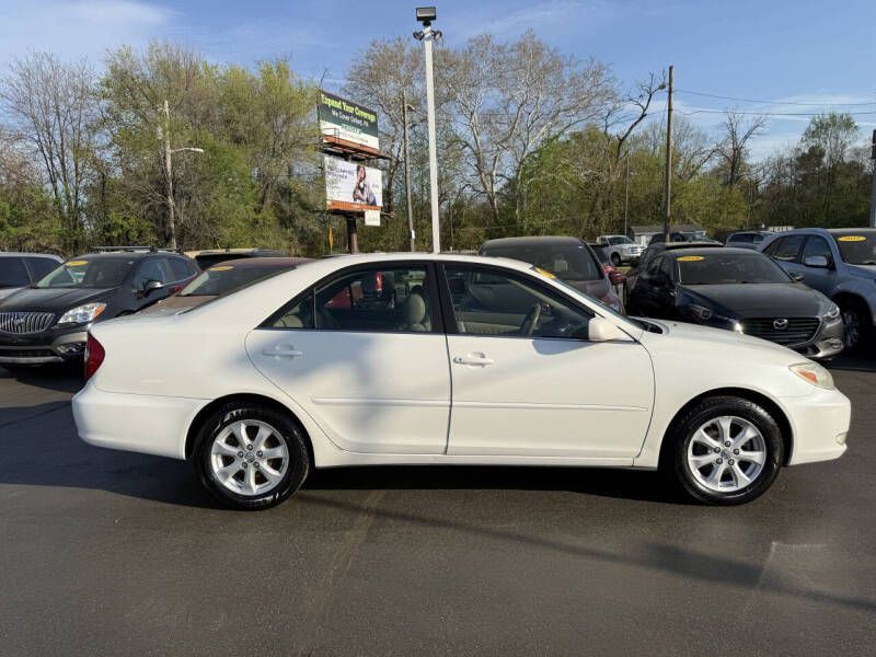 2004 Toyota Camry Image 5