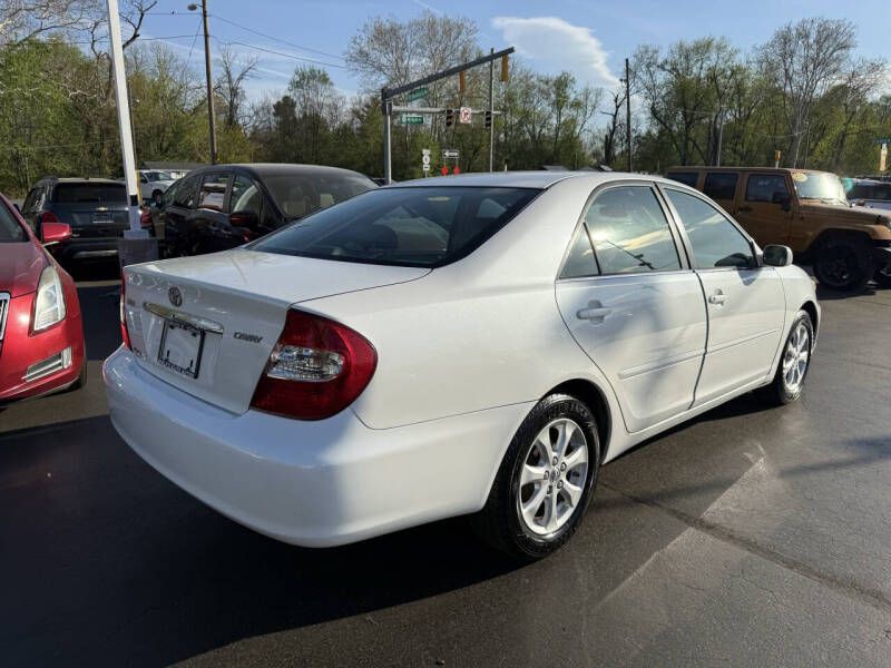 2004 Toyota Camry Image 6
