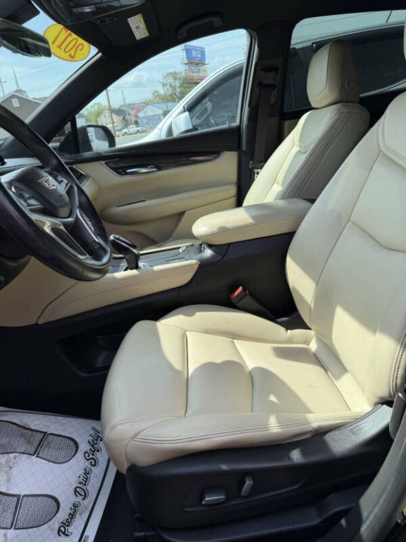 2017 Cadillac XT5 Image 8