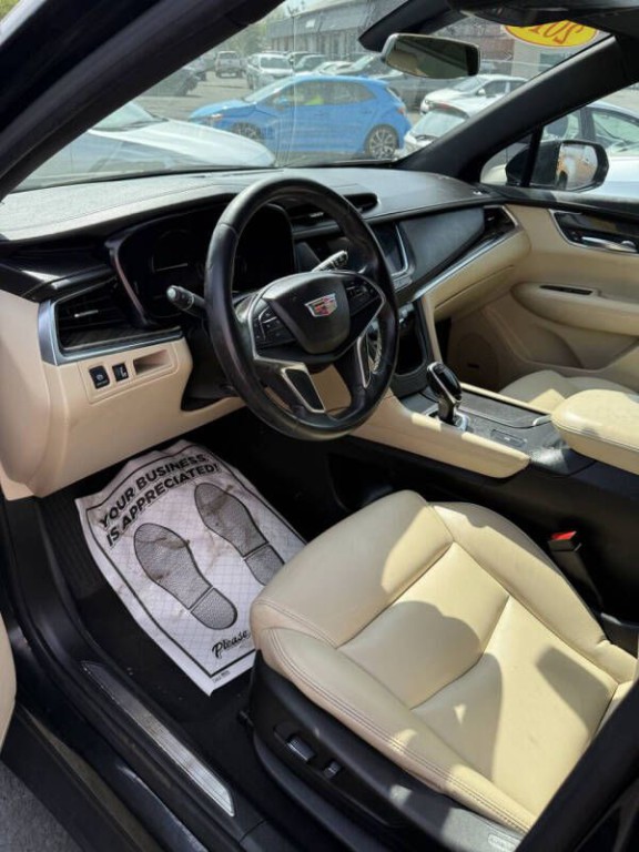 2017 Cadillac XT5 Image 9