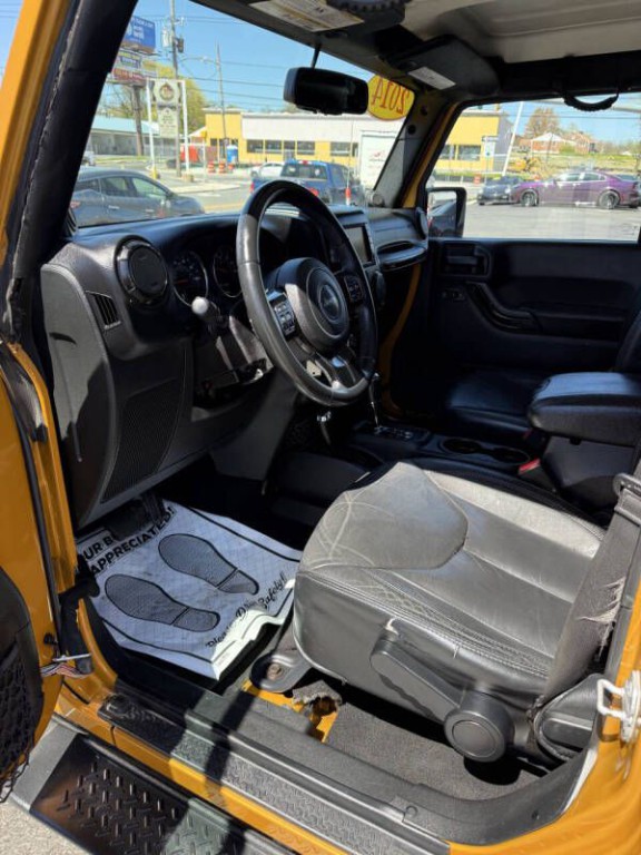 2014 Jeep Wrangler Image 9