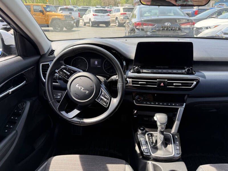 2022 Kia Seltos Image 11