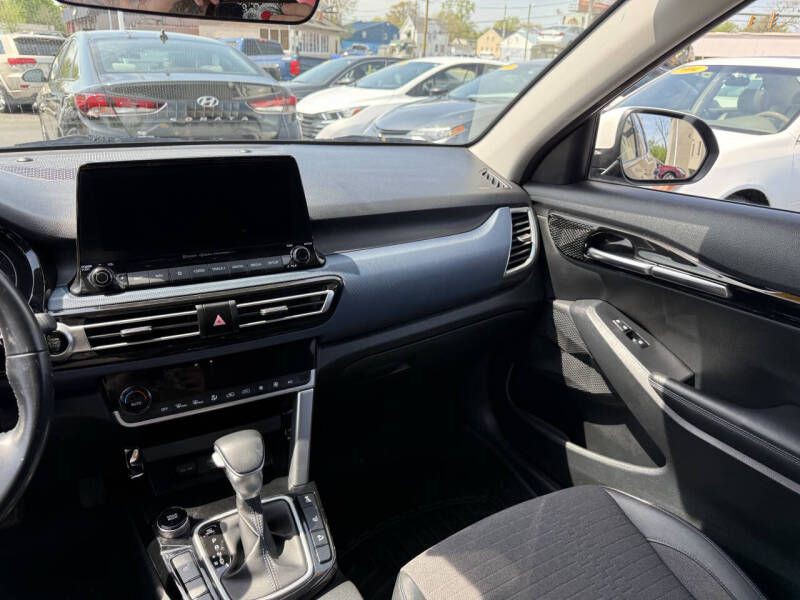 2022 Kia Seltos Image 12
