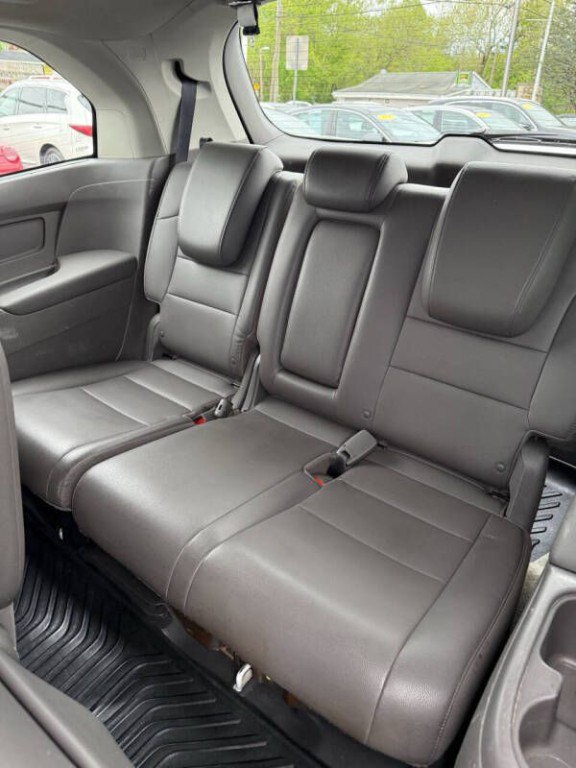 2016 Honda Odyssey Image 13