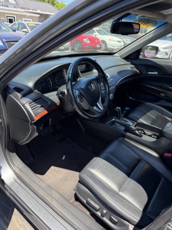 2011 Honda Accord Image 9
