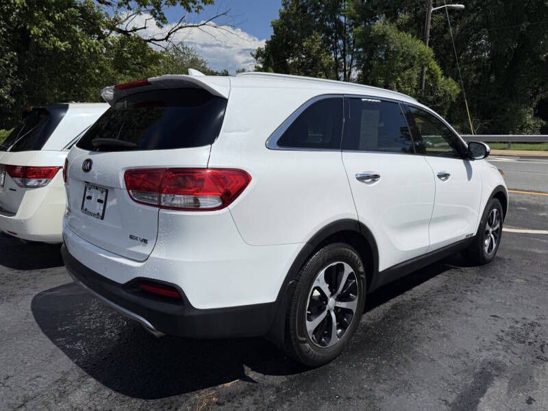 2017 Kia Sorento Image 6