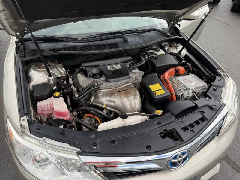 2014 Toyota Camry Image 11