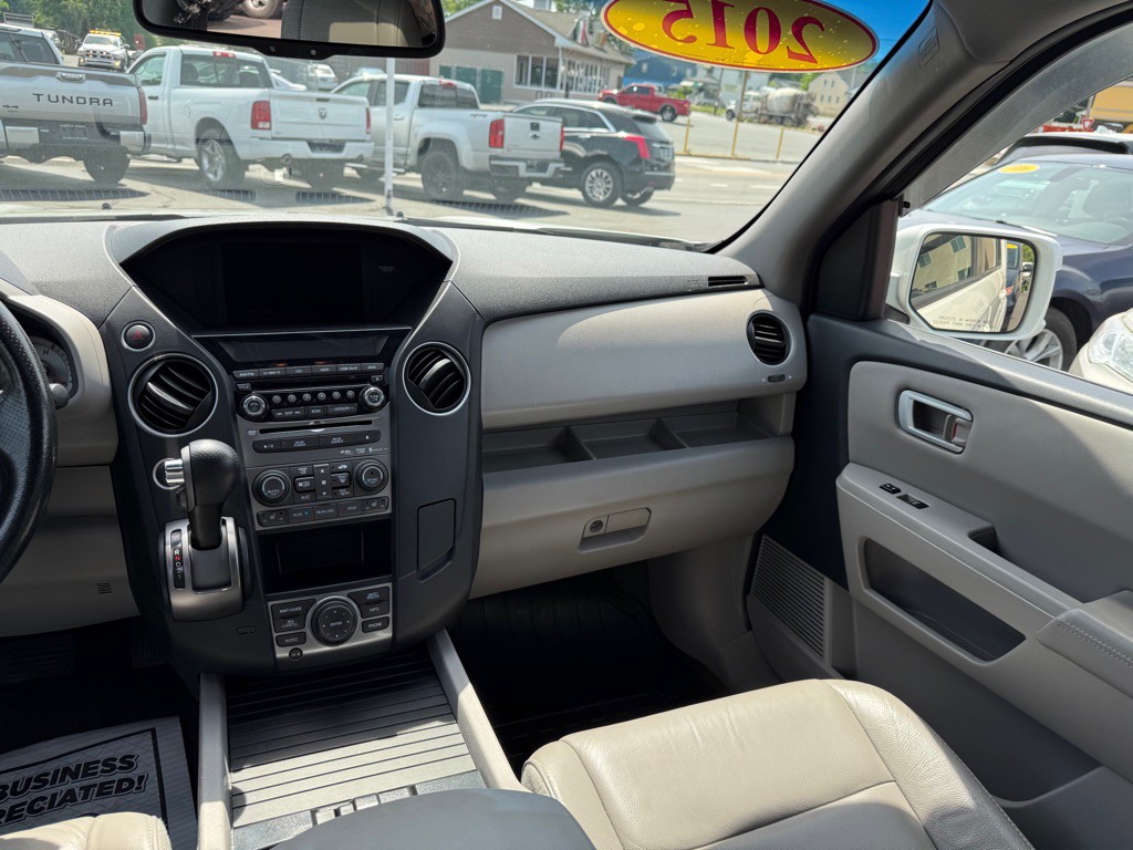 2015 Honda Pilot Image 12