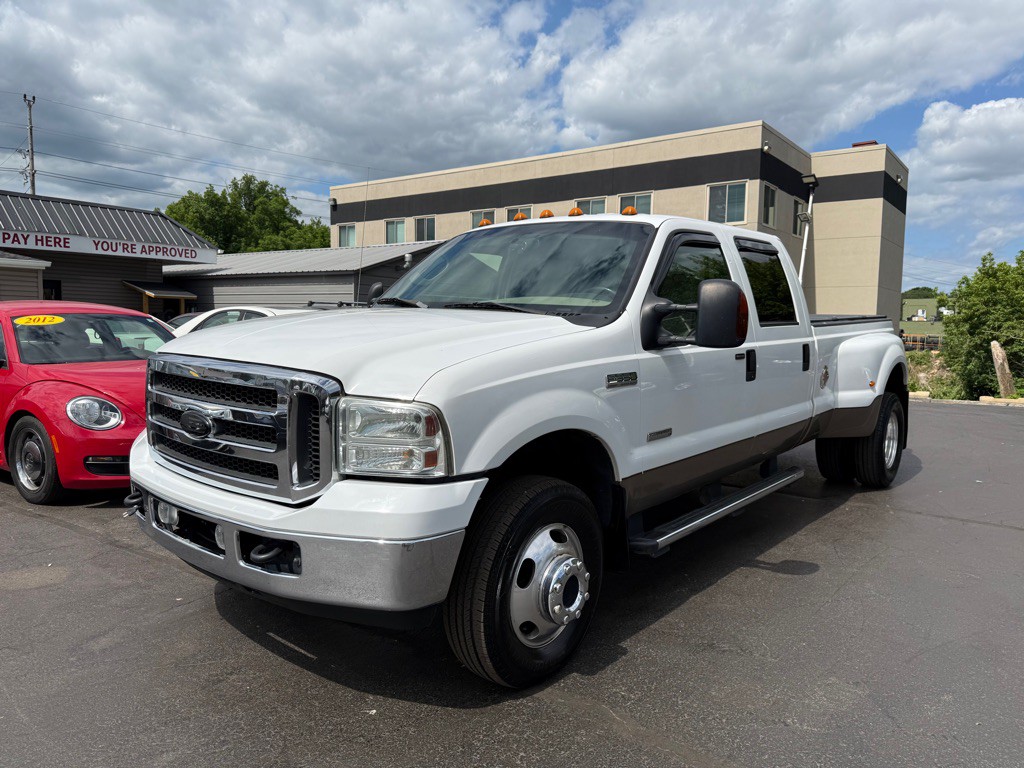 2005 Ford F-350 Image 2