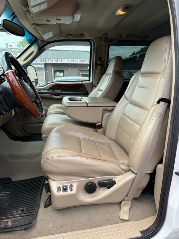 2005 Ford F-350 Image 10