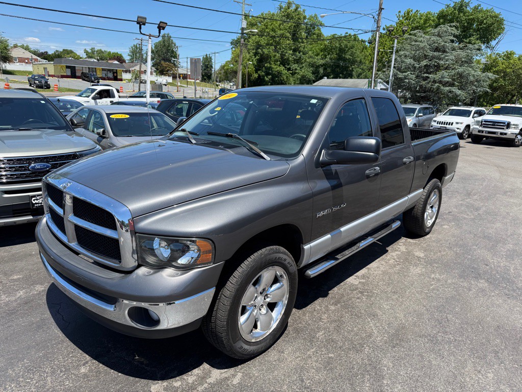 2004 Dodge Ram 1500 Image 2