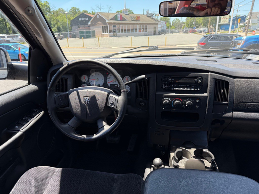 2004 Dodge Ram 1500 Image 11