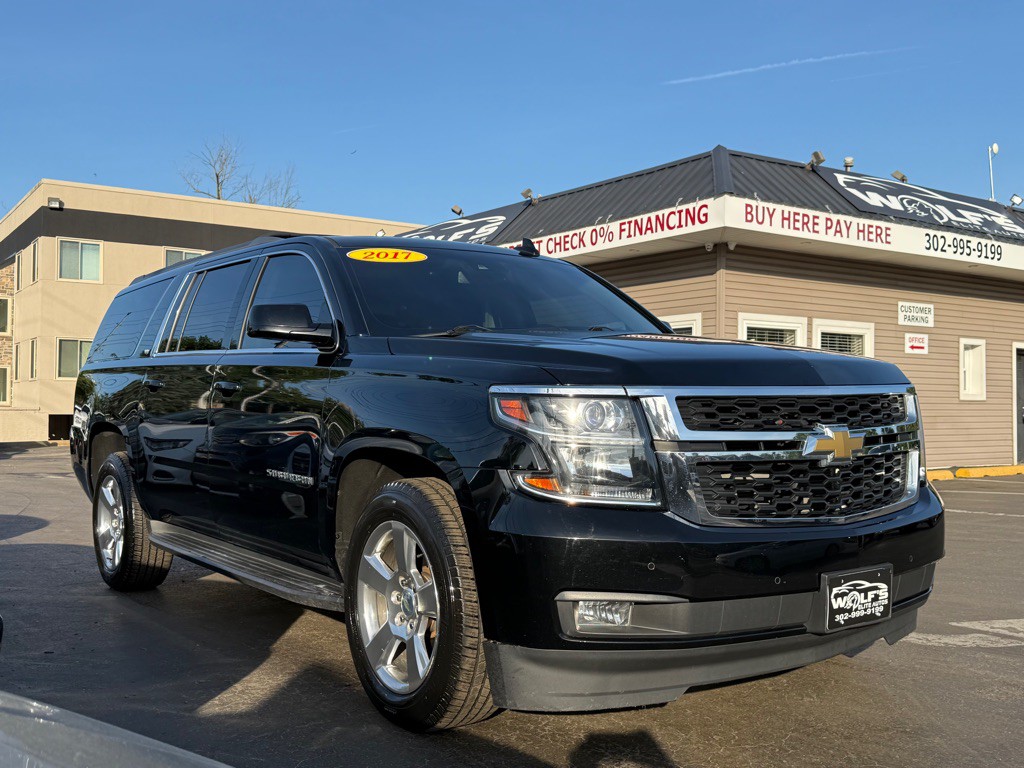 2017 Chevrolet Suburban Image 4