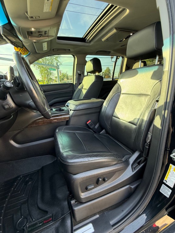 2017 Chevrolet Suburban Image 9