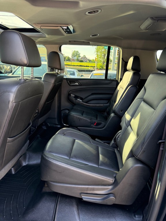 2017 Chevrolet Suburban Image 13