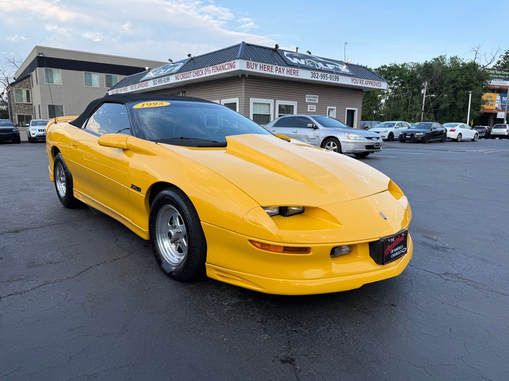 1995 Chevrolet Camaro Image 4