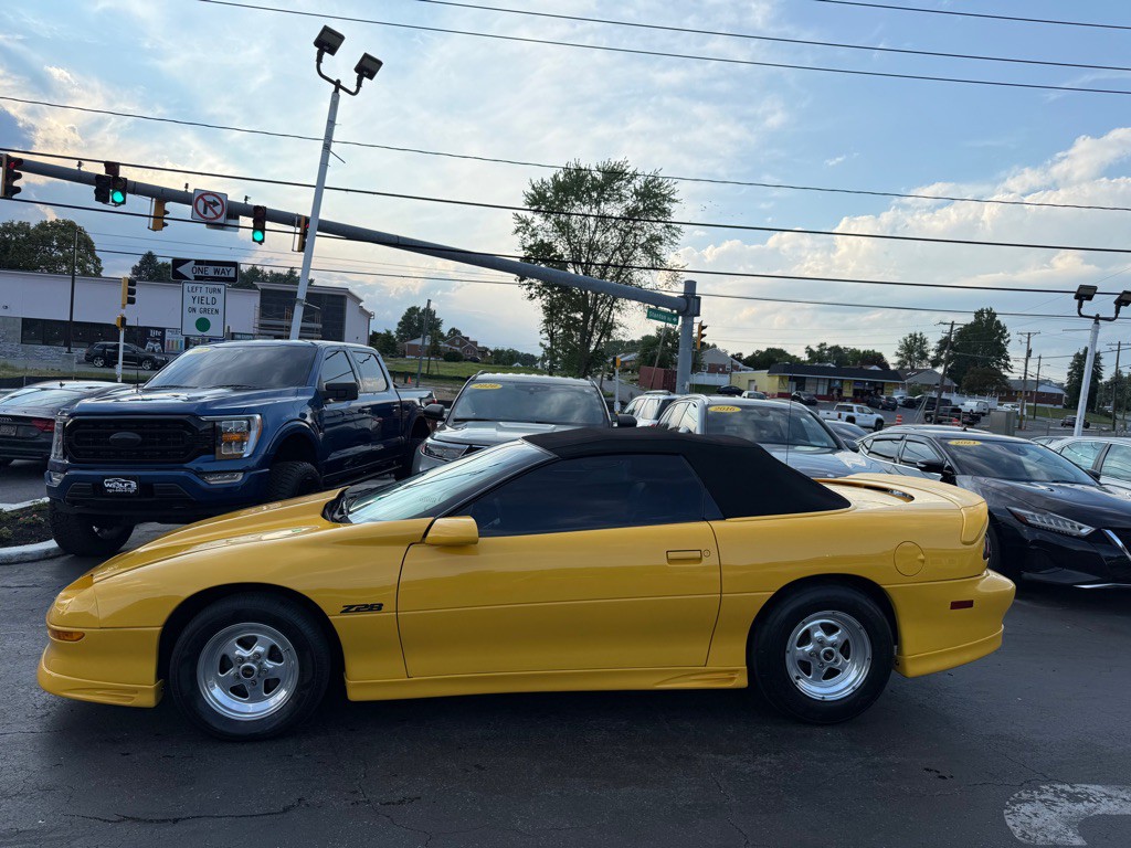 1995 Chevrolet Camaro Image 5