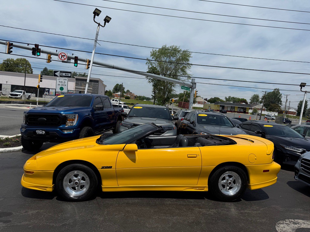 1995 Chevrolet Camaro Image 13
