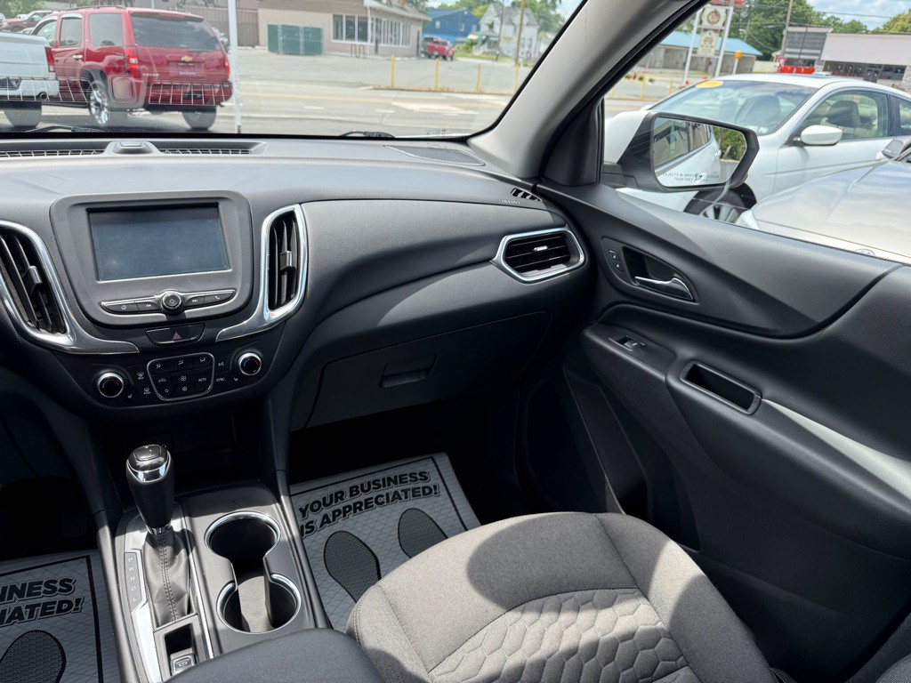 2018 Chevrolet Equinox Image 12