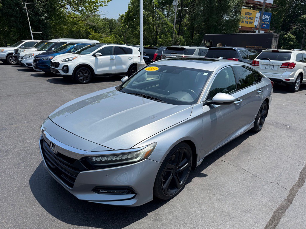 2018 Honda Accord Image 2