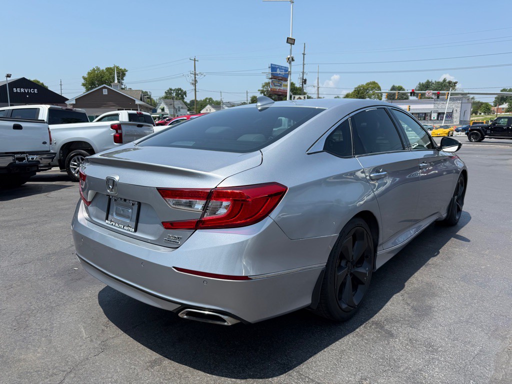 2018 Honda Accord Image 8