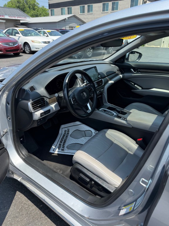 2018 Honda Accord Image 10