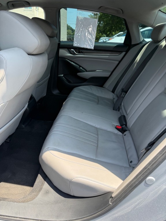 2018 Honda Accord Image 14