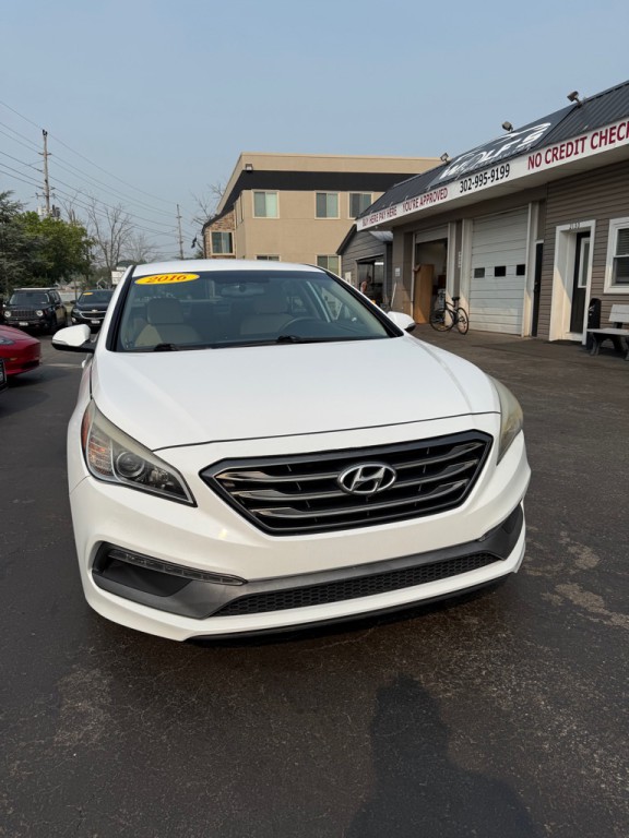 2016 Hyundai Sonata Image 3