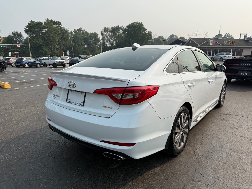 2016 Hyundai Sonata Image 8