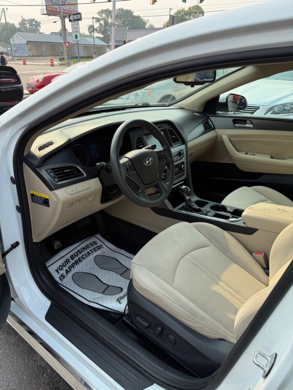 2016 Hyundai Sonata Image 10