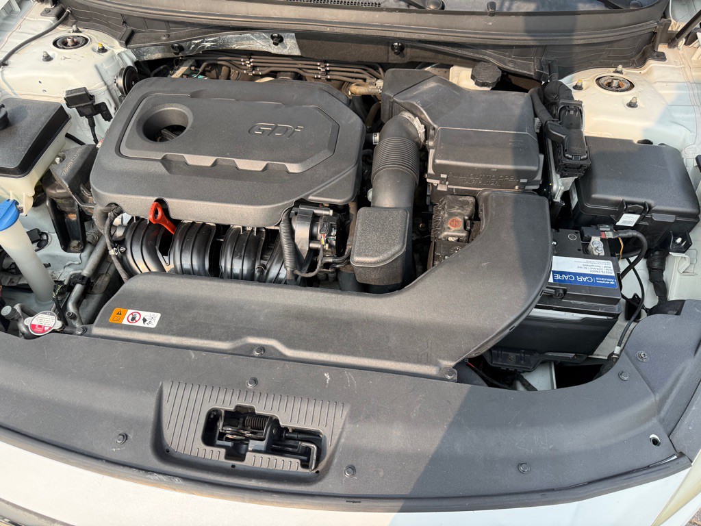 2016 Hyundai Sonata Image 16