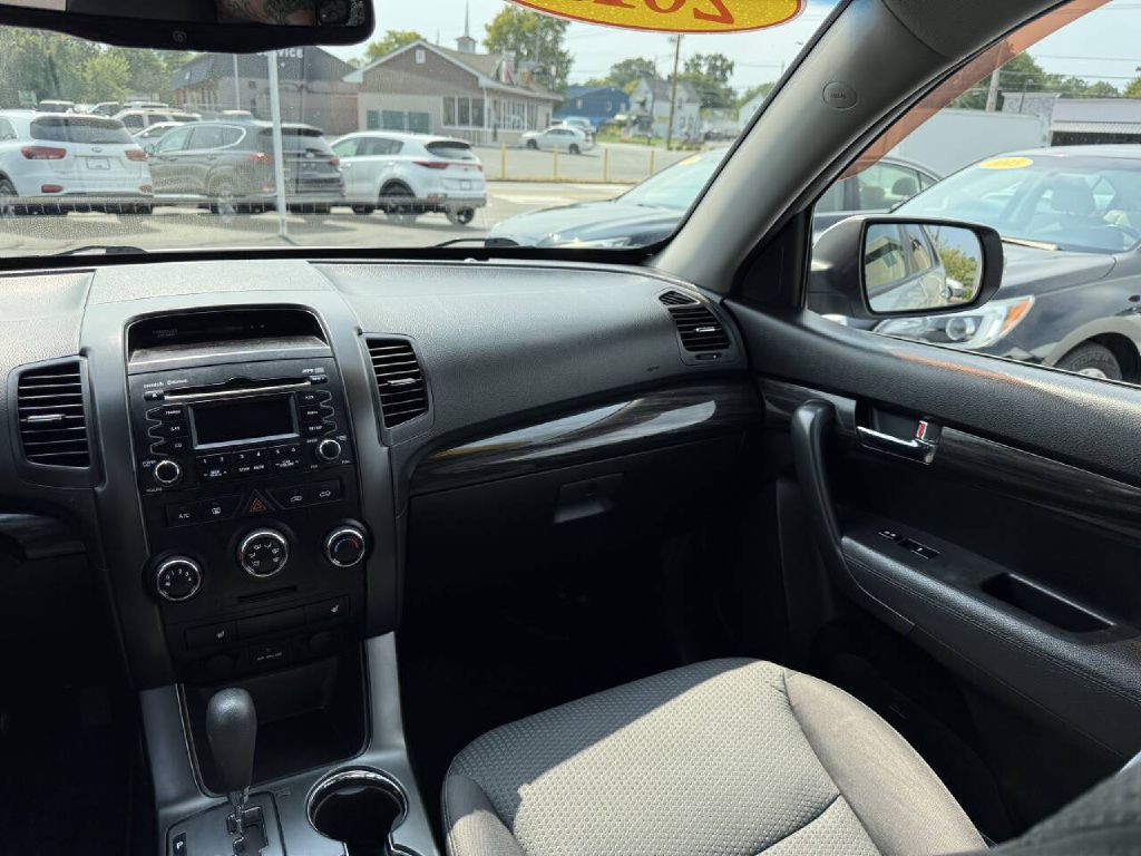 2012 Kia Sorento Image 12