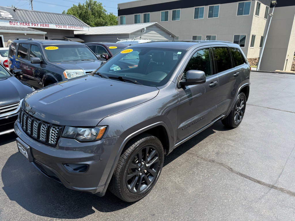2018 Jeep Grand Cherokee Image 2