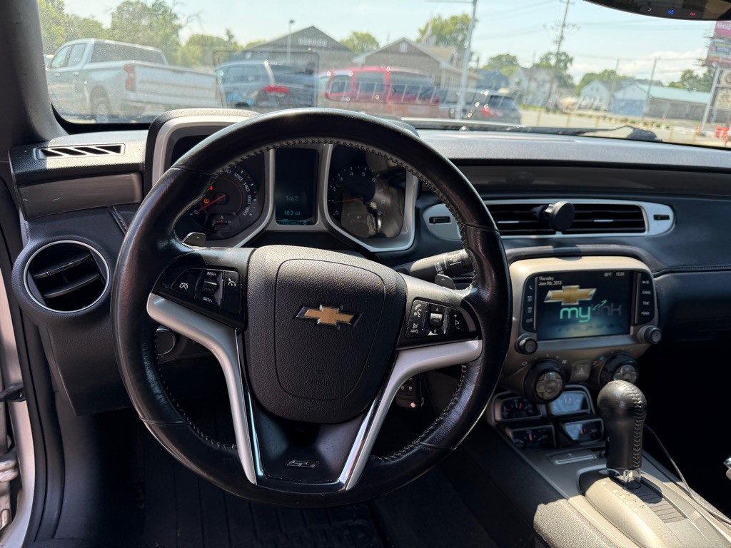 2013 Chevrolet Camaro Image 12