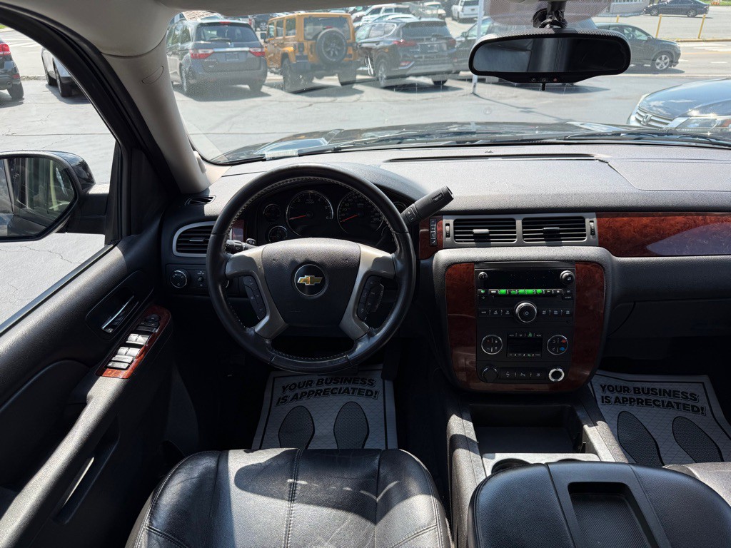 2011 Chevrolet Tahoe Image 11