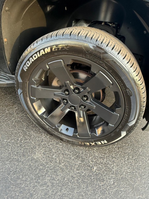 2011 Chevrolet Tahoe Image 26