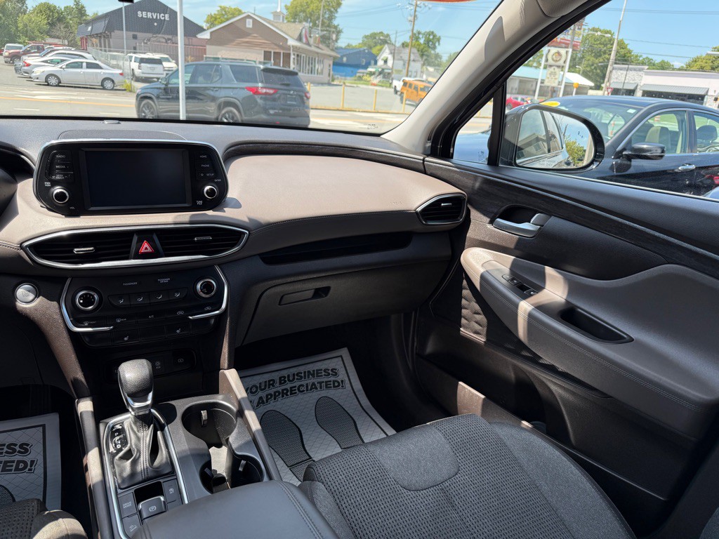 2020 Hyundai Santa Fe Image 12