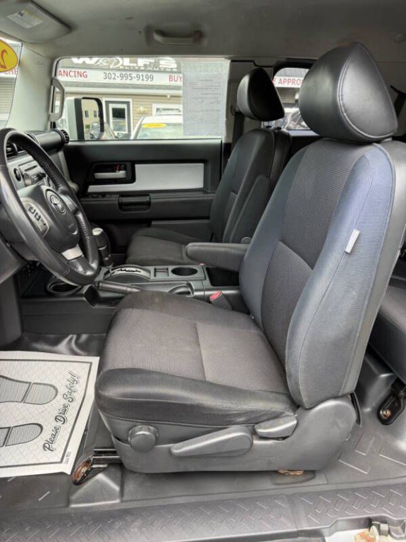 2007 Toyota FJ Cruiser Image 10