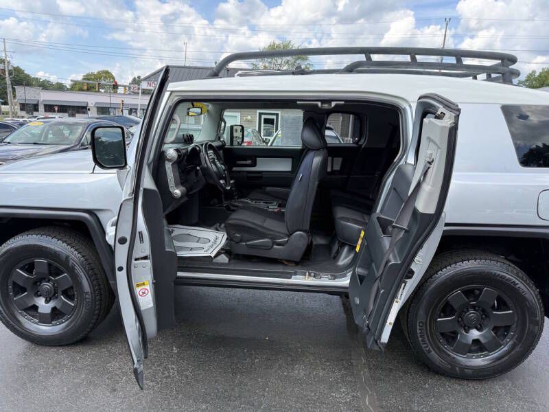 2007 Toyota FJ Cruiser Image 12