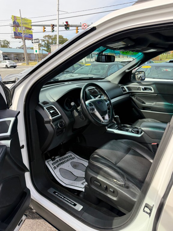 2014 Ford Explorer Image 10