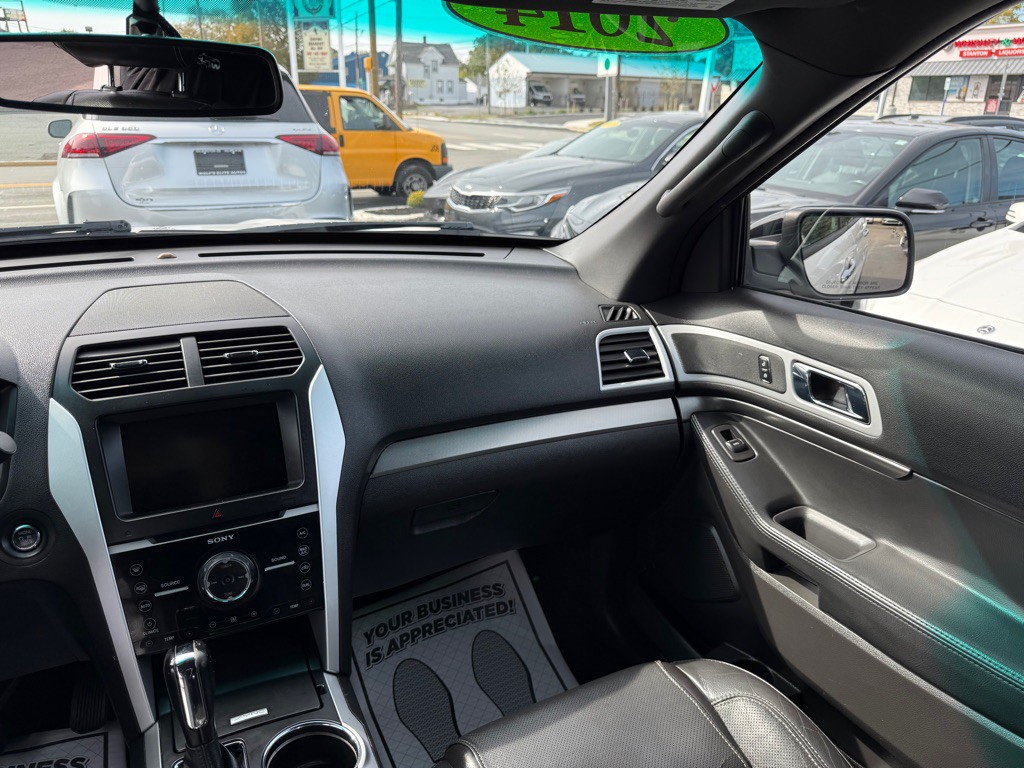 2014 Ford Explorer Image 12