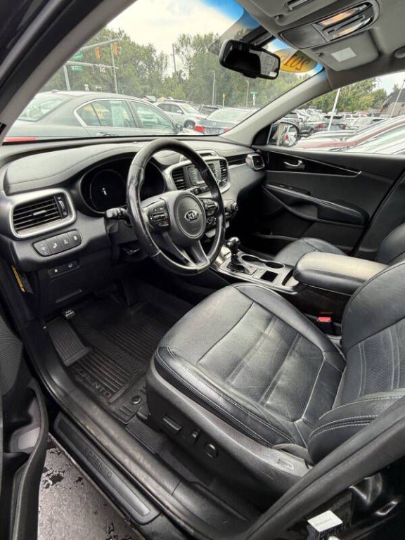 2016 Kia Sorento Image 6