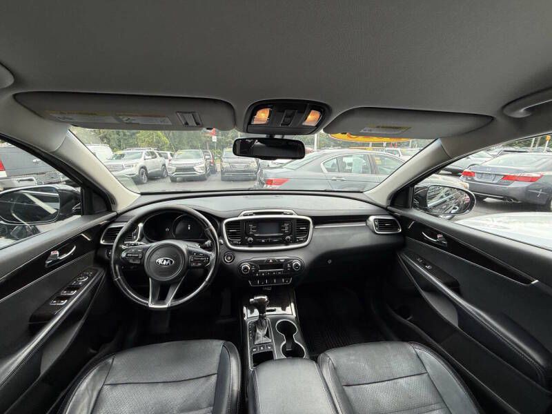 2016 Kia Sorento Image 7