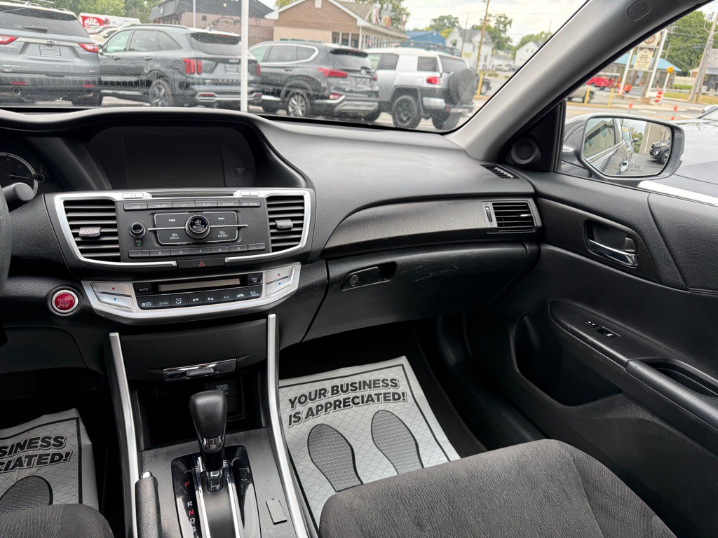 2013 Honda Accord Image 11
