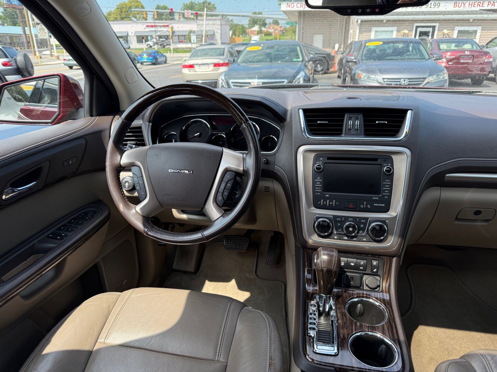 2016 GMC Acadia Image 10